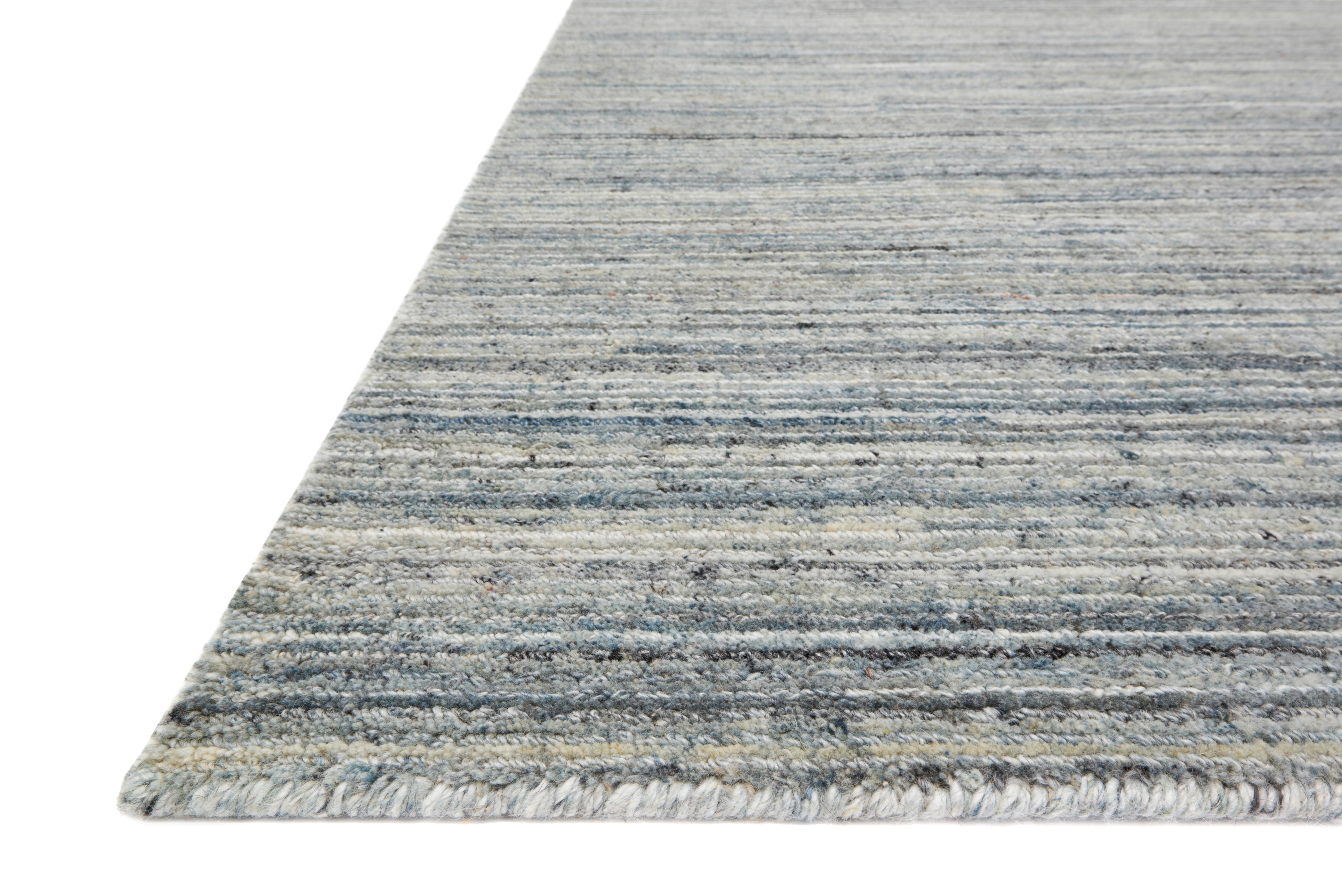 Loloi Rugs Vaughn Collection Rug in Sky - 4 x 6 feet