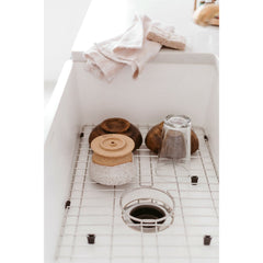 Kingston Brass 33 In. Farmhouse Kitchen Sink With Strainer And Grid, Matte White/Brushed, KGKFA331810BC