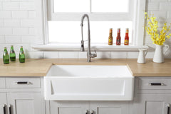 Kingston Brass 33 In. Apron Front Farmhouse Single Bowl Kitchen Sink, Matte White, GKFA331810SQ